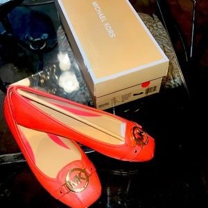 Summer leather flats